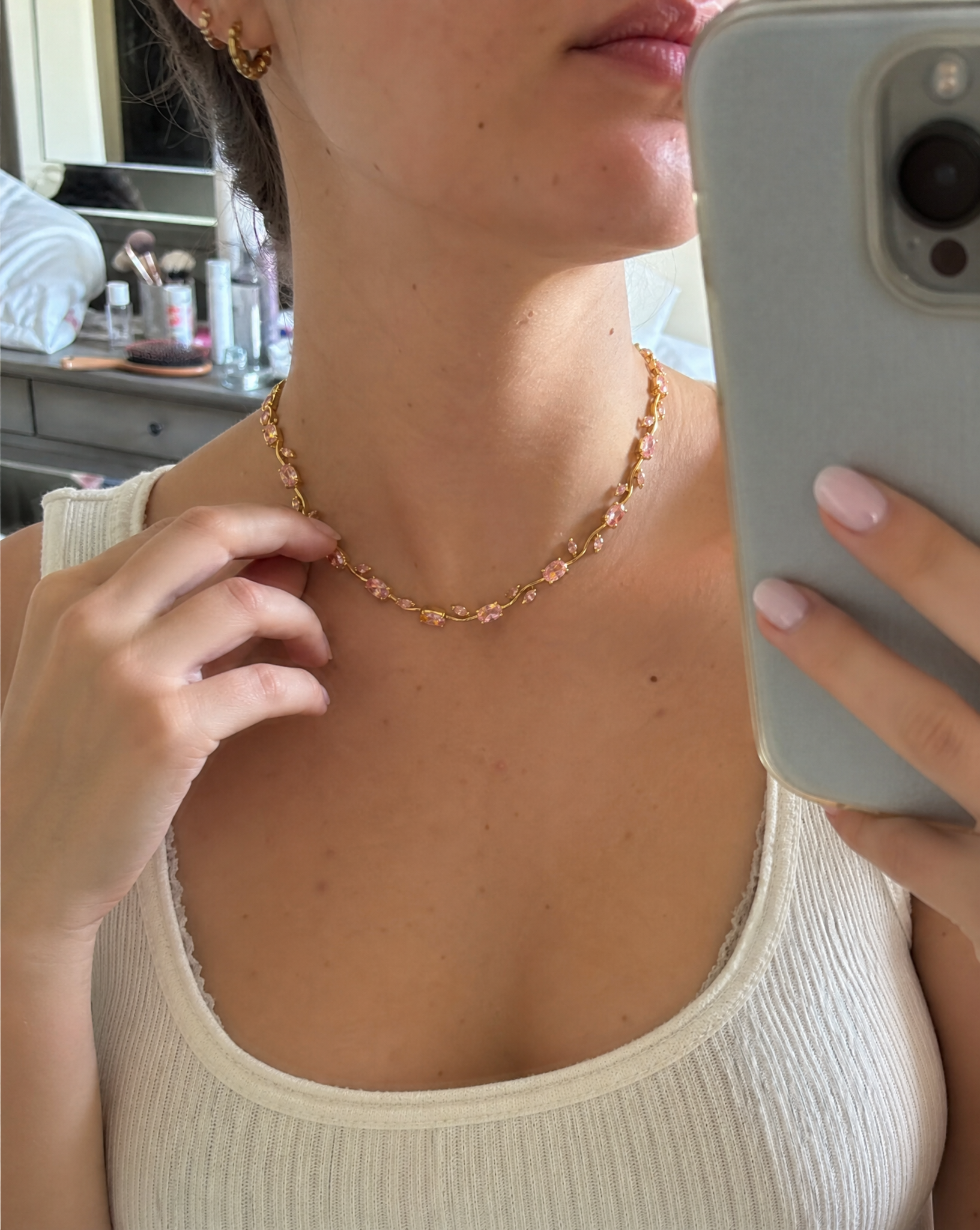 Branch Choker - lifestyle